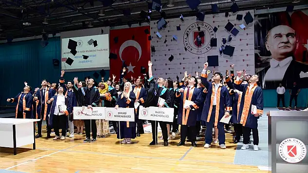 KTÜN Mühendislikte mezuniyet coşkusu