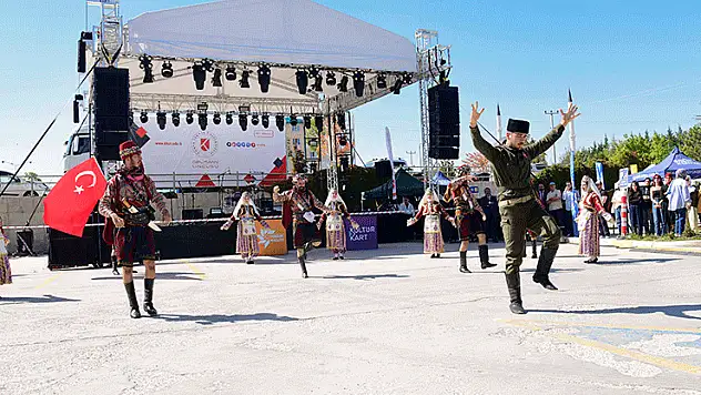 KTÜN'de yeni öğretim yılı festival havasında başladı