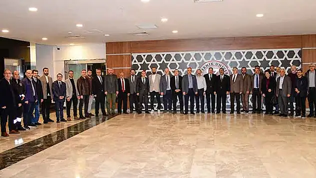 KTÜN'de geleneksel bayramlaşma töreni düzenlendi