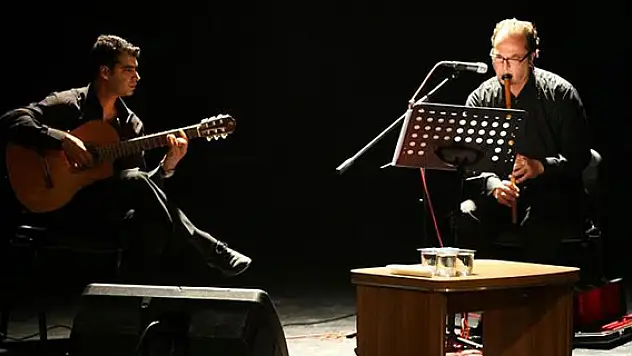 Küçük İskender okurlarıyla buluştu