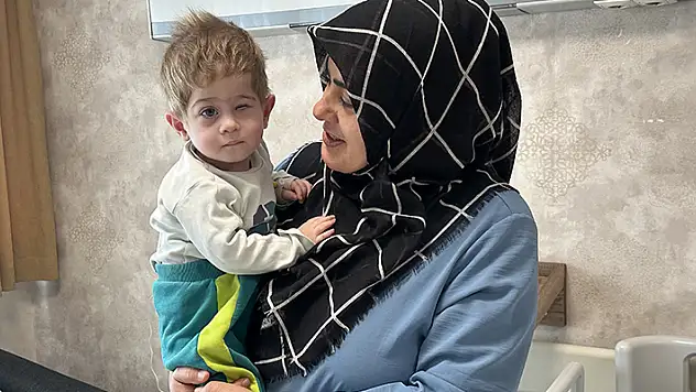Küçük Miraç hayati risk oluşturan kalp rahatsızlığından başarılı ameliyatla kurtuldu
