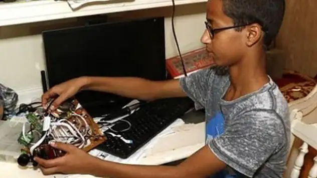 Küçük mucit Muhammed ABD'yi ayağa kaldırdı