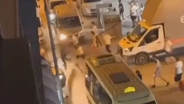 Küçükçekmece'de eşi tarafından sokak ortasında bıçaklanan kadın hayatını kaybetti
