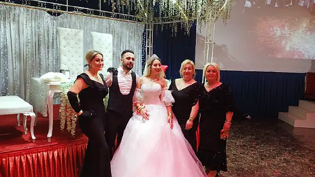 Küçükkaya ve Özmüş ailelerinin mutlu günü