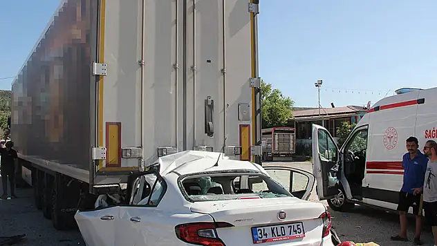 Kula'da feci kaza: Baba ve 3 çocuğu hayatını kaybetti