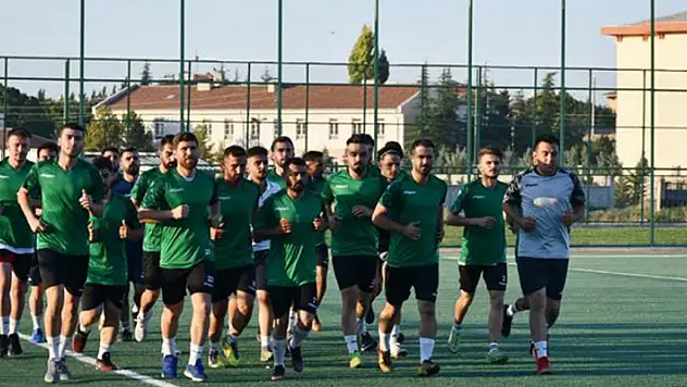 Kulu Belediyespor hazırlıklara başladı