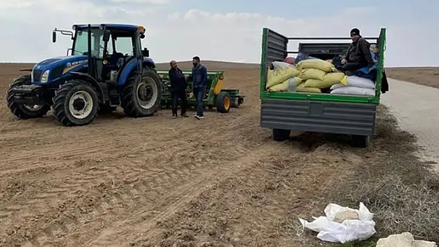 Kulu'da 300 bin dekarlık alanda ekin ekilmeye başlandı
