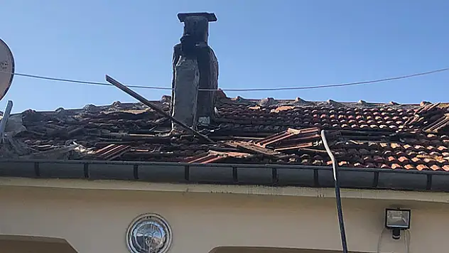 Kulu'da çatı yangını