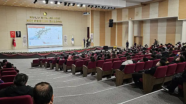 Kulu'da depremde hayatını kaybedenler için anma töreni düzenlendi
