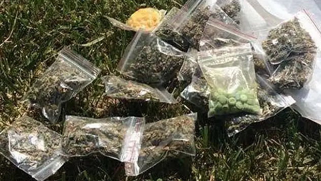 Kulu'da esrar ve uyuşturucu hap ele geçirildi