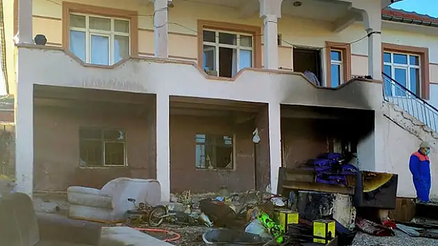 Kulu'da evde çıkan yangın söndürüldü
