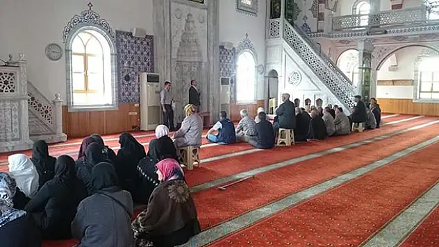 Kulu'da hacı adaylarına seminer 