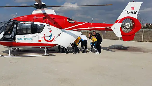 Kulu'da kalp krizi geçiren kişi ambulans helikopterle Konya'ya götürüldü