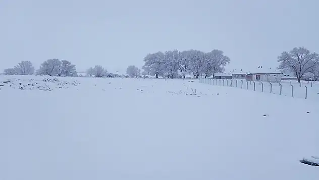Kulu'da kar yağışı çiftçileri sevindirdi
