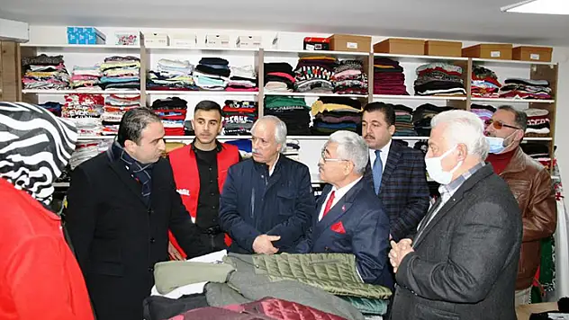 Kulu'da Kızılay butik mağazası dualarla açıldı
