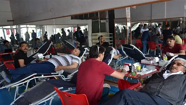 Kulu'da Kızılay'dan Kan Alımı