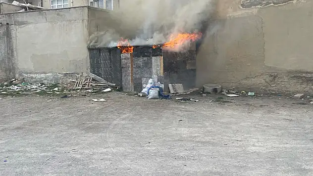 Kulu'da kömürlükte çıkan yangın söndürüldü
