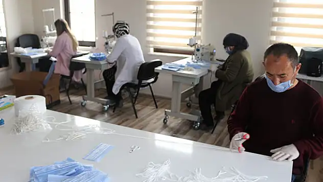 Kulu'da maske üretimine başlandı