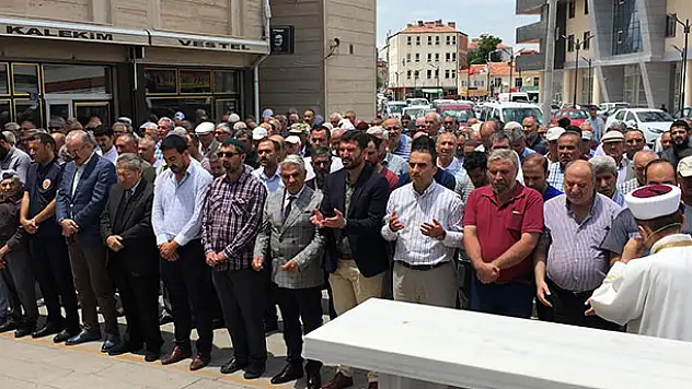 Kulu'da Mursi için gıyabi cenaze namazı kılındı