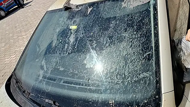 Kulu'da müştemilatta çıkan yangında, otomobil son anda kurtarıldı