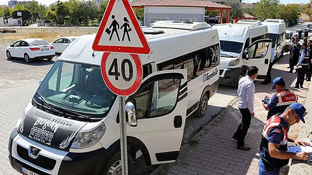 Kulu'da öğrenci taşıyan servis araçları denetlendi