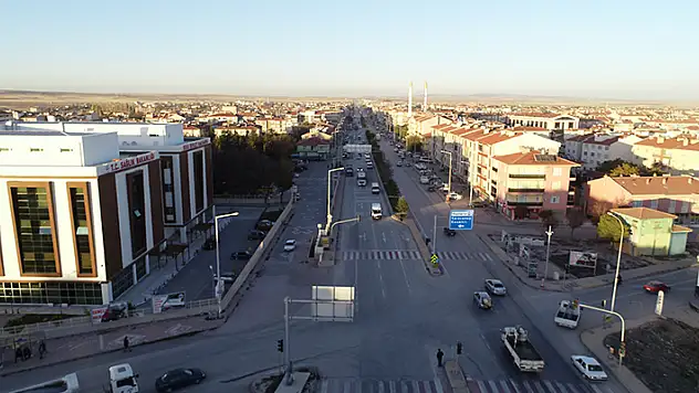 Kulu'da otomobilin çarptığı elektrikli bisiklet sürücüsü yaralandı
