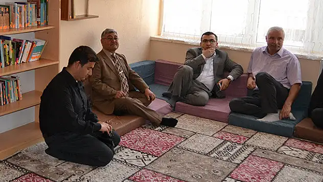 Kulu'da restore edilen kütüphane hizmete girdi
