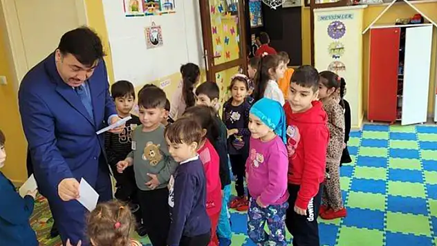 Kulu'da tekne orucu tutan çocuklar ödüllendirildi
