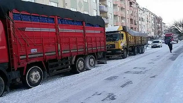 Kulu'da yolda kalanlara belediye sahip çıktı