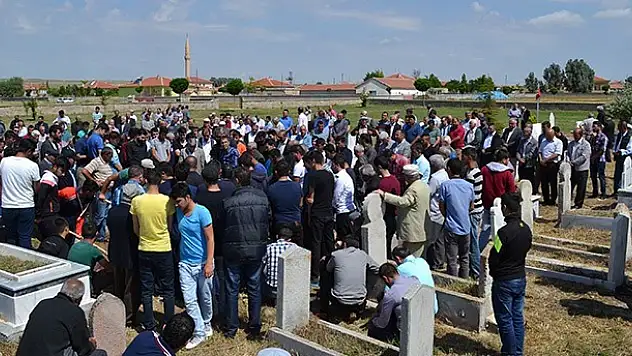 Kulu'daki Kazada Ölen İki Kişi Toprağa Verildi