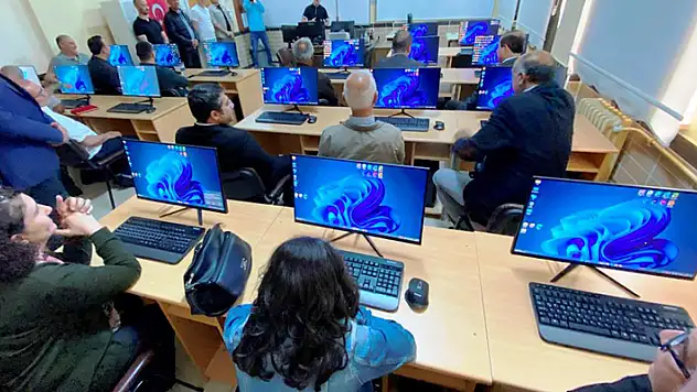 Kulu METEM'de bilgisayar laboratuvarı açıldı
