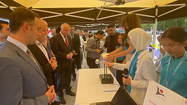 Kulu'da 4006 Bilim Fuarı düzenlendi