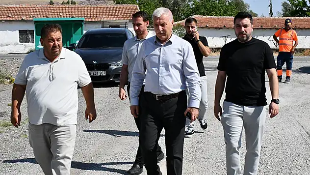 Kulu'da , 6,5 kilometrelik grup yolunda altyapı çalışması