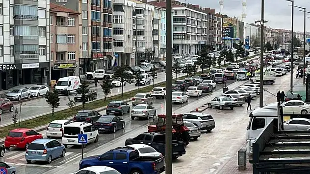 Kulu'da bayram trafiği yoğunluğu