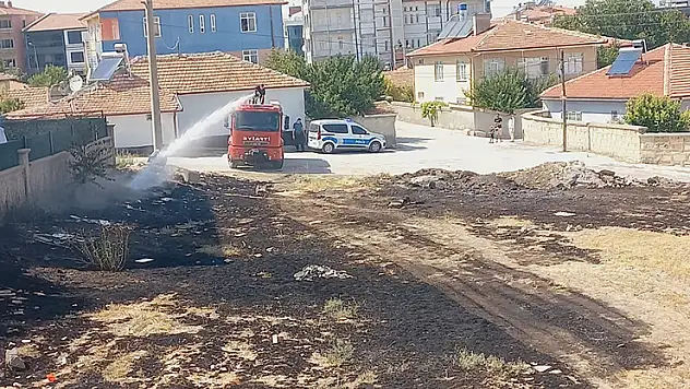 Kulu'da boş arsada yangın paniği