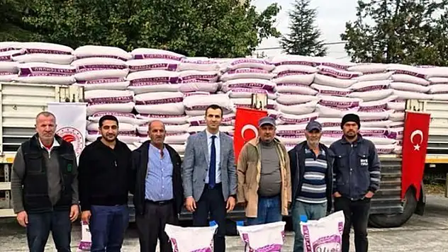 Kulu'da çiftçilere sertifikalı ve yerli yulaf tohumu dağıtıldı
