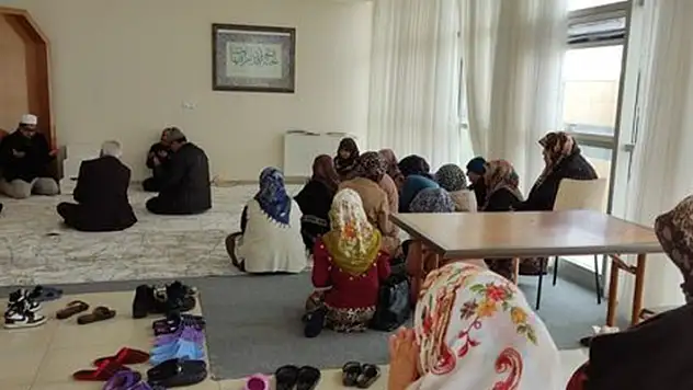 Kulu'da depremzedeler kandil programı düzenlendi
