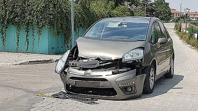 Kulu'da iki otomobil çarpıştı: 1 yaralı