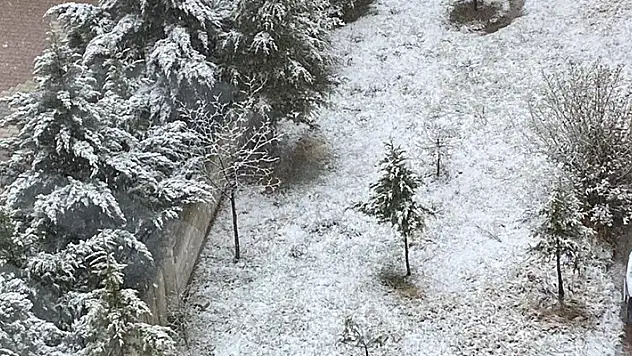 Kulu'da kar yağışı etkili oldu
