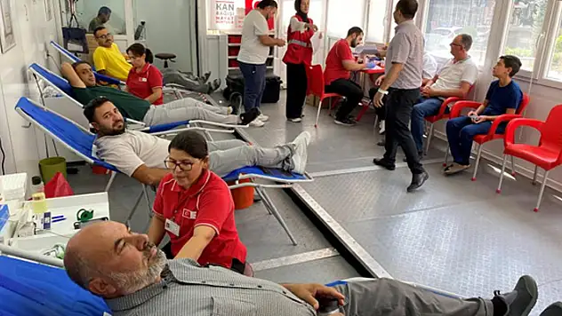 Kulu'da Kızılay'a kan bağışı
