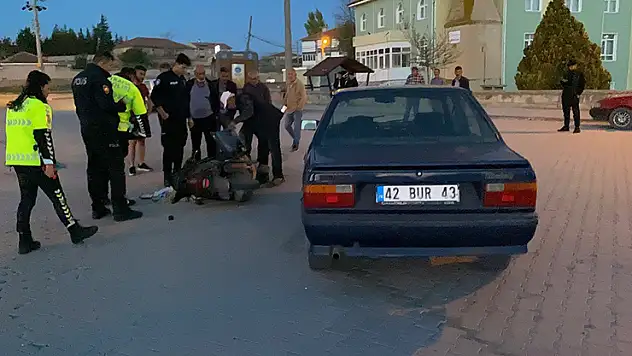 Kulu'da otomobille çarpılan motosikletli yaralandı