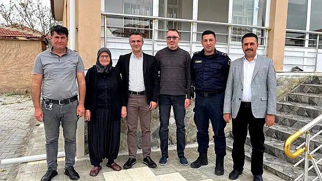 Kulu'da şehit annesine Anneler Günü ziyareti