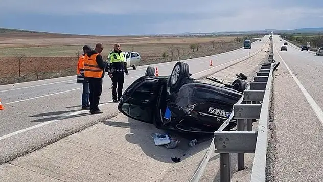 Kulu'da takla atan otomobildeki karı koca yaralandı