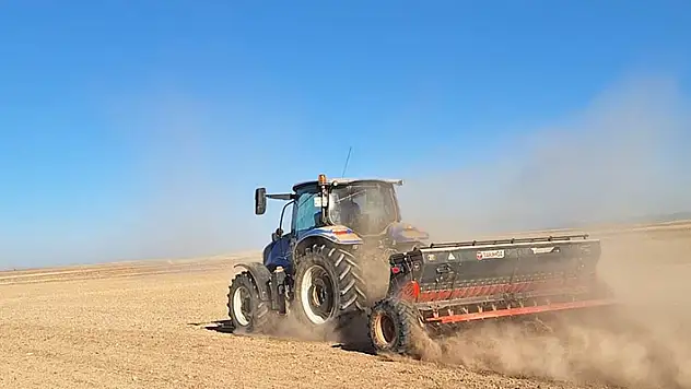 Kulu'da yaklaşık 750 bin dekarlık alanda arpa ve buğday ekimine başlandı
