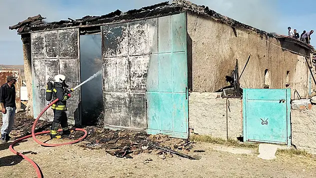 Kulu'da yangın çıkan samanlık, 1 saatte söndürüldü