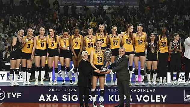 Kupa Voley sahibini buldu
