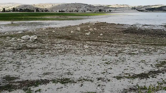 Kuraklık sonrası artan sulu tarım, yer altı sularını ciddi oranda etkiledi