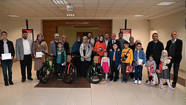 Kur'an Öğreniyorum Yarışması'nda ödüller sahiplerini buldu
