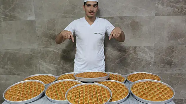 Kurban Bayramı öncesi baklavaya talep arttı üretim iki katına çıktı
