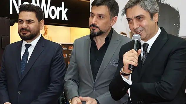 Kurtlar Vadisi oyuncuları Konya'da hayranlarıyla buluştu